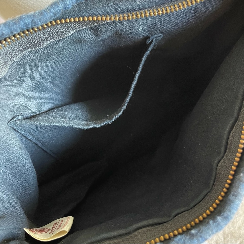 Manos Zapotecas Handwoven Wool Rug Crossbody Bag - Picture 5 of 7